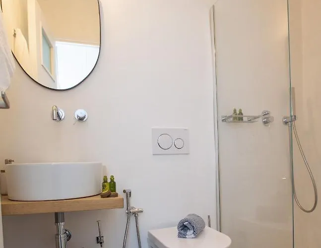 Mykonos House Secrecy , * Mykonos Town